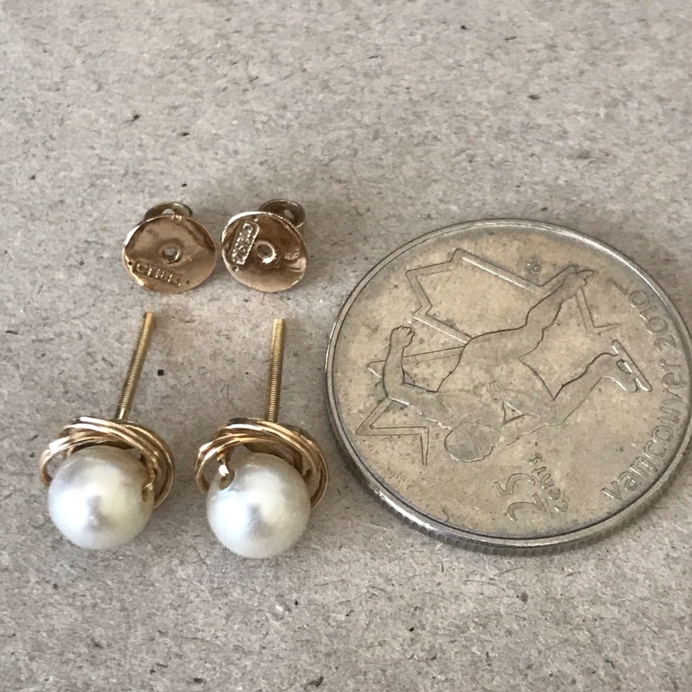 18K gold pearl earrings